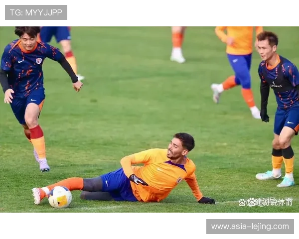 山东泰山热身赛以考察本土球员为主，外援不齐