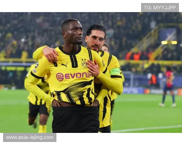 多特蒙德2-1绝杀沃尔夫斯堡，吉拉西制胜球巩固欧冠席位