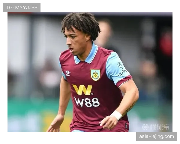 科莱奥肖世界波远射破门，巴黎FC4-1锁定胜局